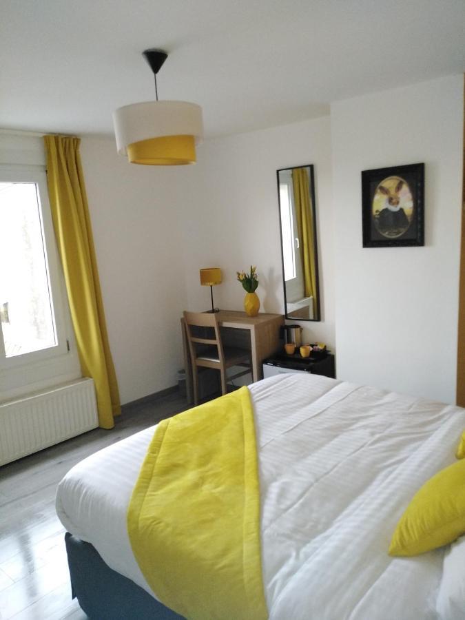 Hotel Les Remparts La Madelaine-sous-Montreuil Zewnętrze zdjęcie