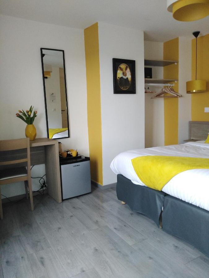 Hotel Les Remparts La Madelaine-sous-Montreuil Zewnętrze zdjęcie