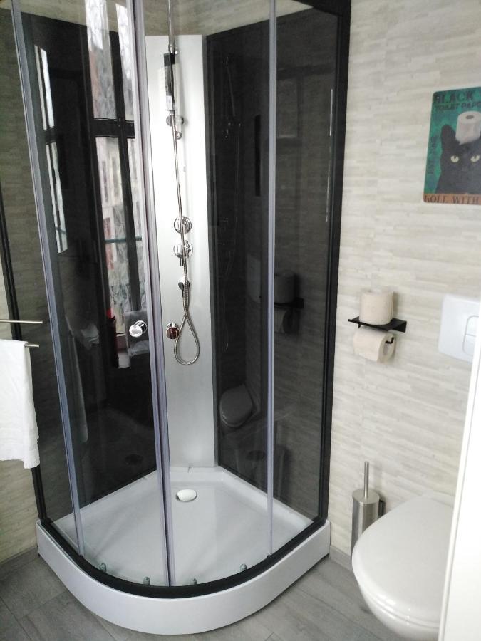 Hotel Les Remparts La Madelaine-sous-Montreuil Zewnętrze zdjęcie