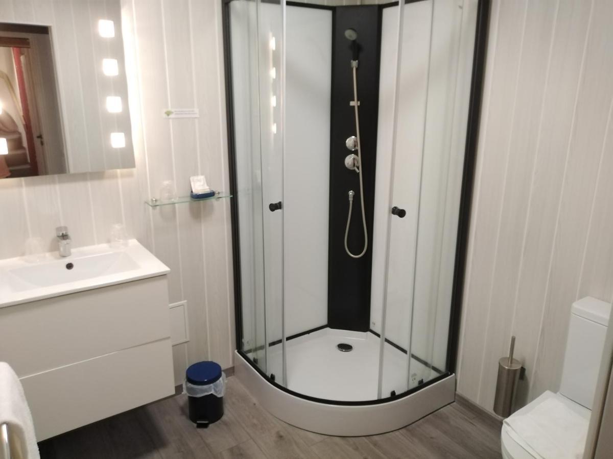 Hotel Les Remparts La Madelaine-sous-Montreuil Zewnętrze zdjęcie
