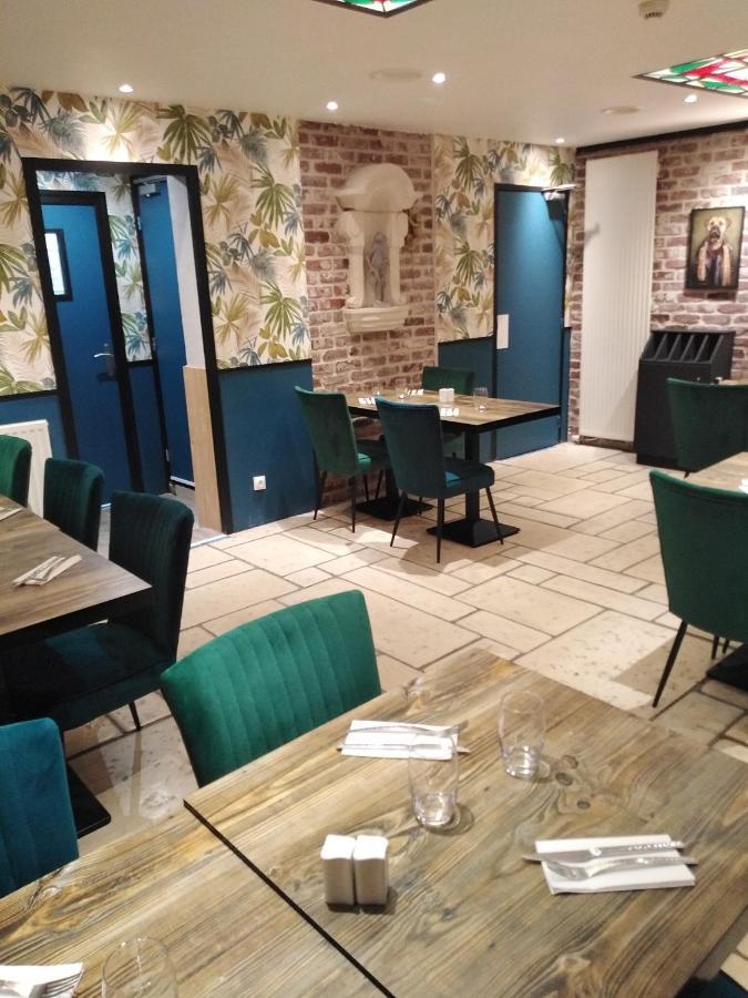 Hotel Les Remparts La Madelaine-sous-Montreuil Zewnętrze zdjęcie